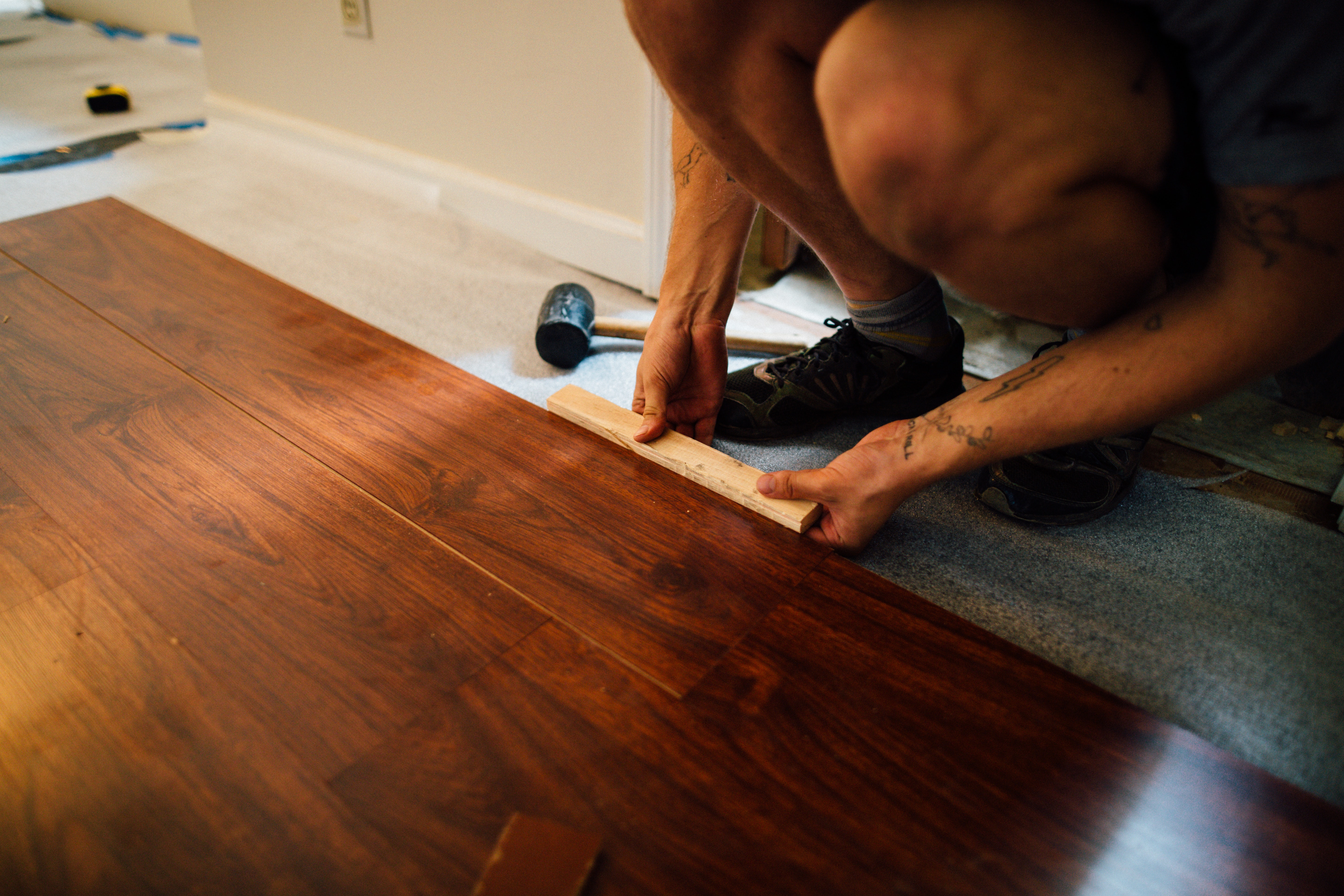6-Mistakes-to-Avoid-When-Choosing-a-Wood-Flooring-Contractor-9